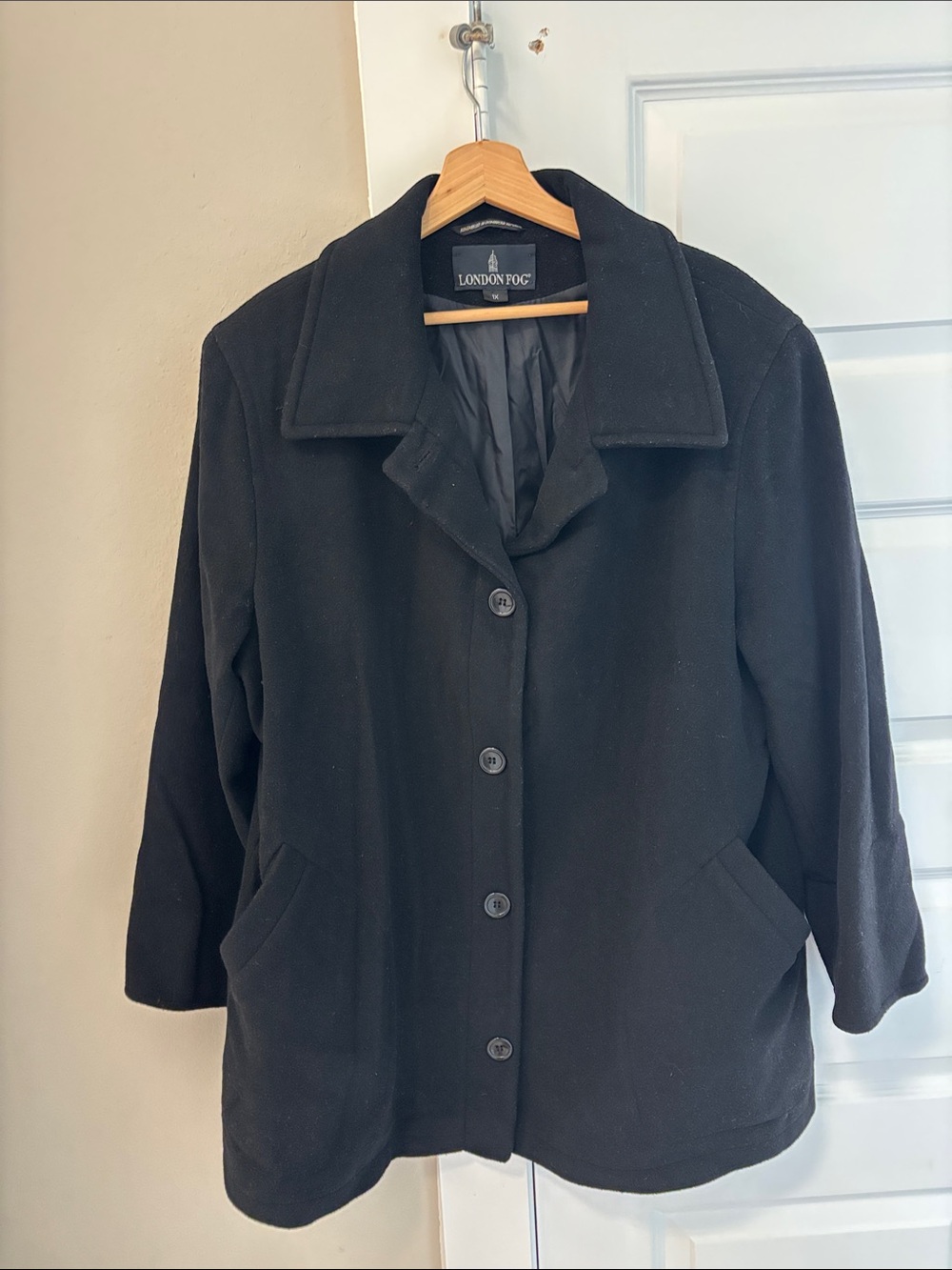 London Fog Women's Black Single-Breasted Coat, size 1X